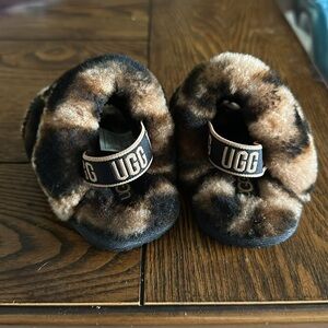 Baby Girl infant size 2 UGG cheetah print slippers
